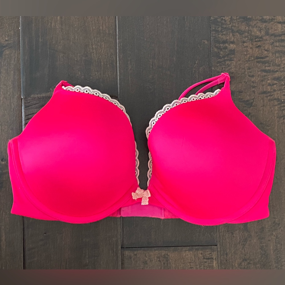 Victoria’s Secret ‘Very Sexy’ push up bra